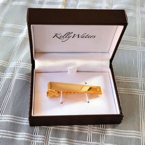 Kelly Waters Tie Bar